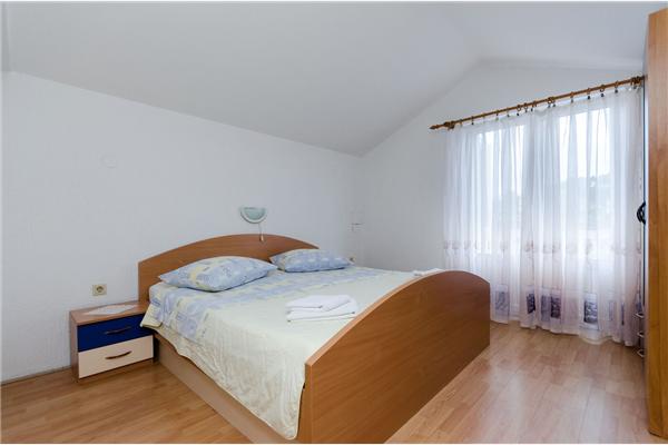 Apartment A1, for 6 persons