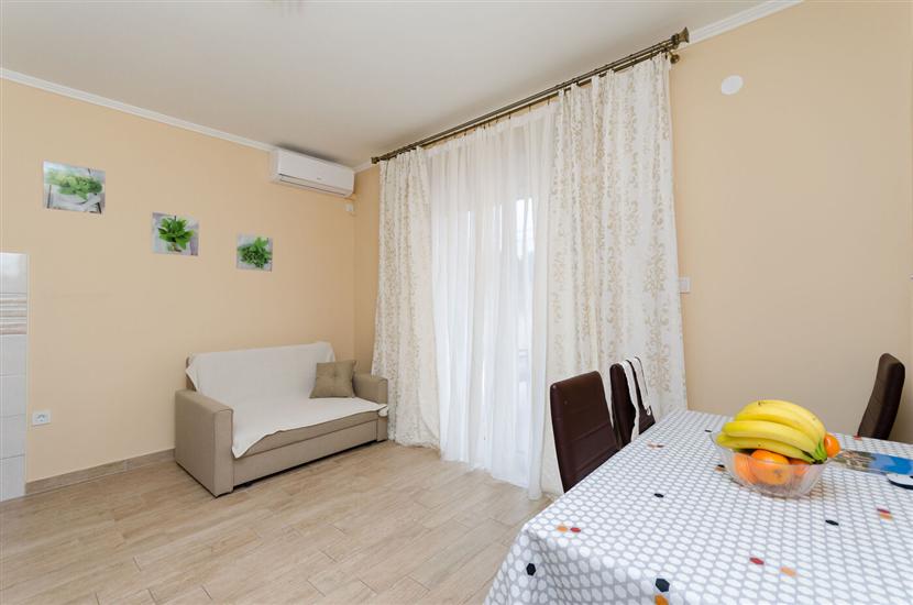 Apartment A2, for 4 persons
