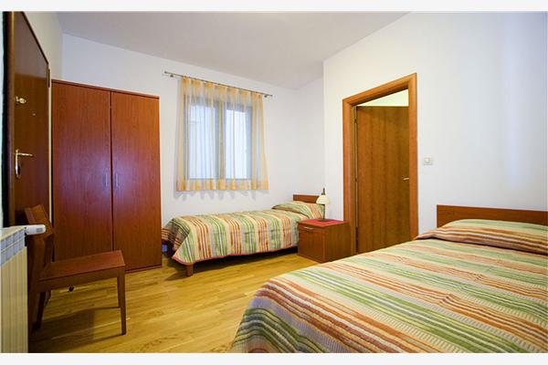 Apartment A2, for 8 persons