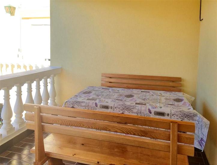 Apartment A2, for 8 persons