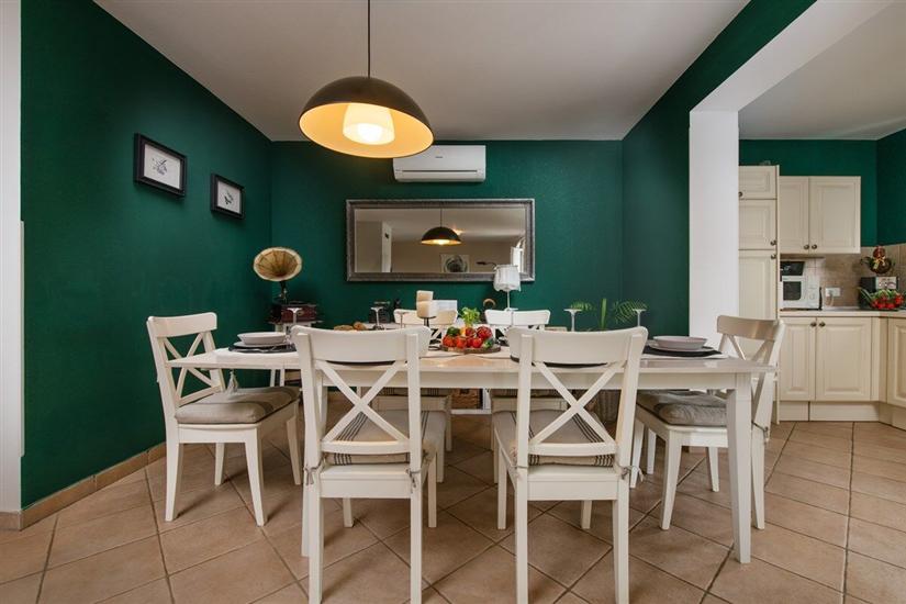 House K1, for 8 persons