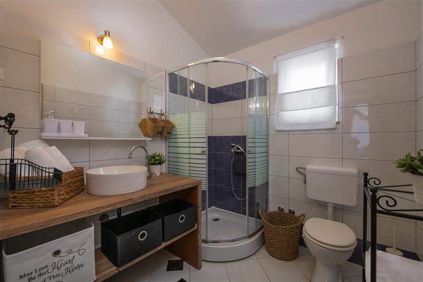 House K1, for 8 persons