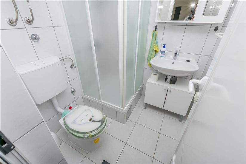 Apartment A2, for 3 persons