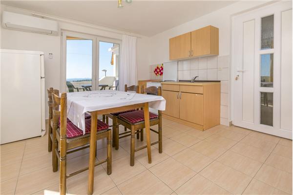 Apartment A2, for 3 persons