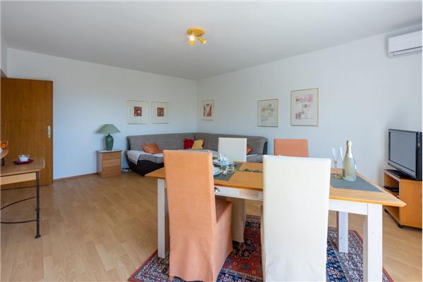 Apartment A1, for 5 persons