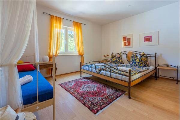Apartment A1, for 5 persons