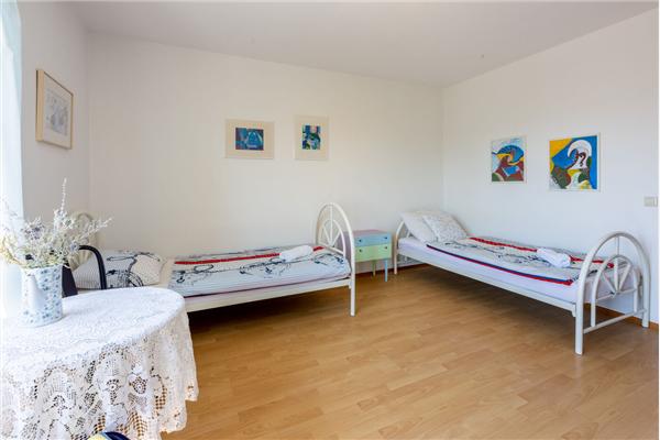 Apartment A1, for 5 persons