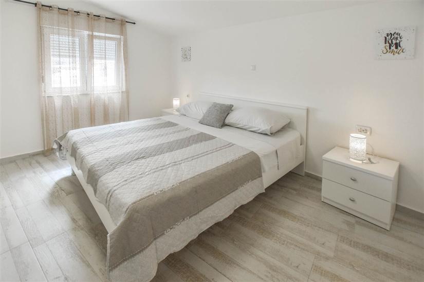 House K1, for 12 persons