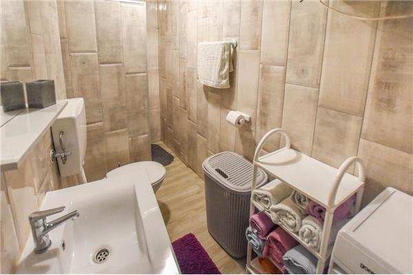 House K1, for 12 persons