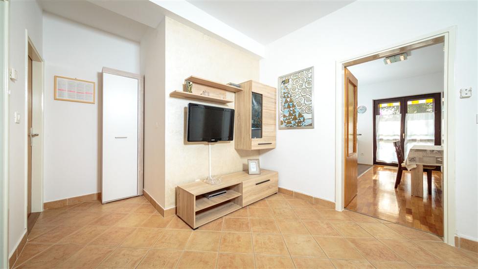 Apartment A2, for 4 persons