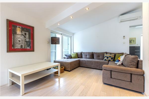 House K1, for 11 persons