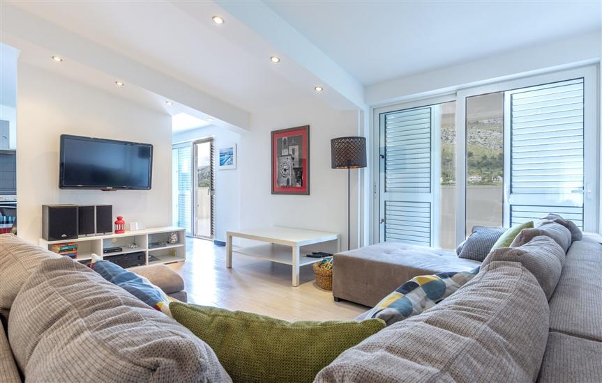 House K1, for 11 persons