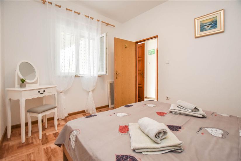 Apartment A1, for 5 persons