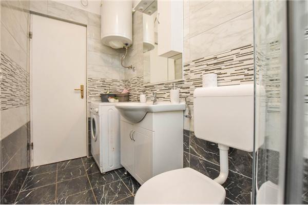 Apartment A1, for 5 persons