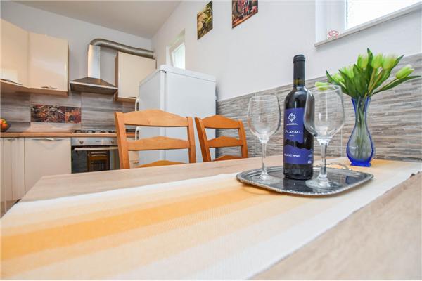 Apartment A1, for 5 persons