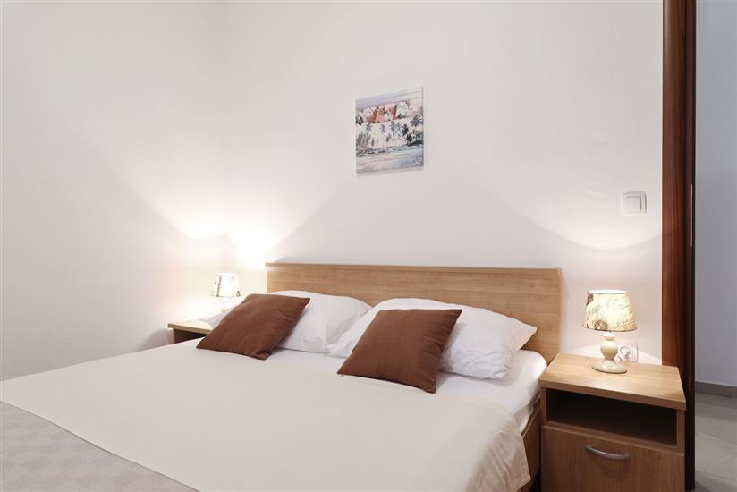 Apartment A1, for 6 persons