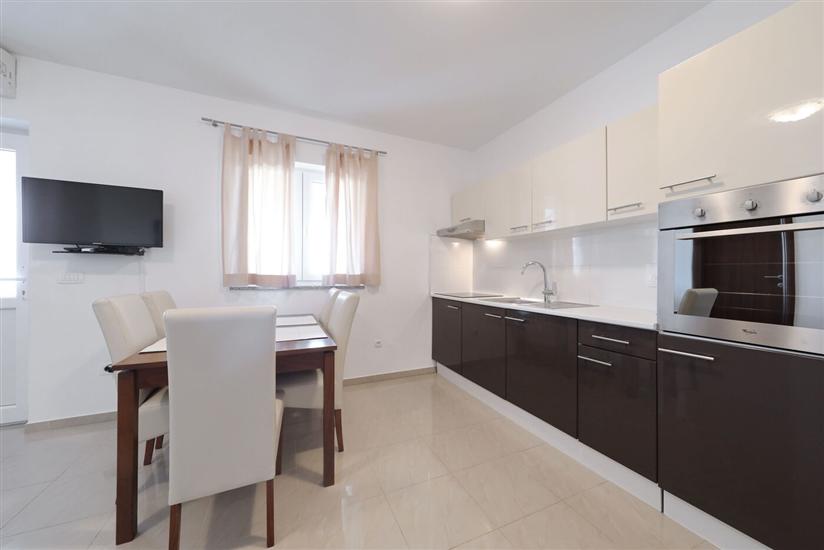 Apartment A1, for 6 persons