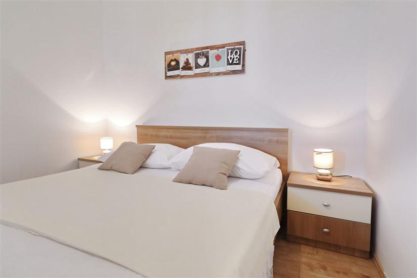 Apartment A1, for 6 persons