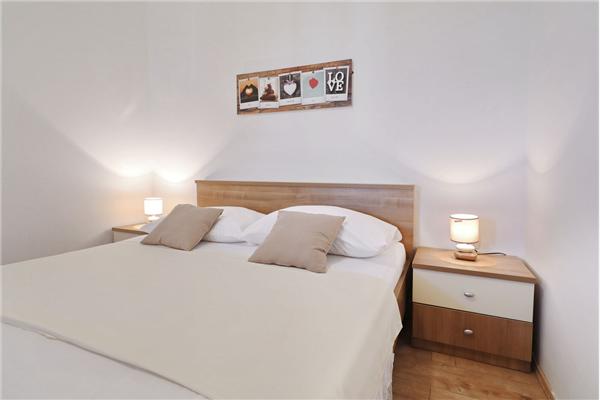 Apartment A1, for 6 persons