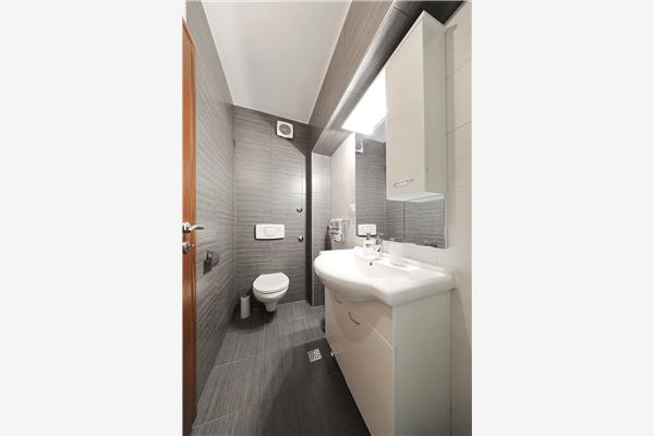 Apartment A2, for 6 persons