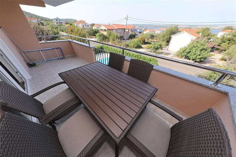 Apartment A2, for 6 persons