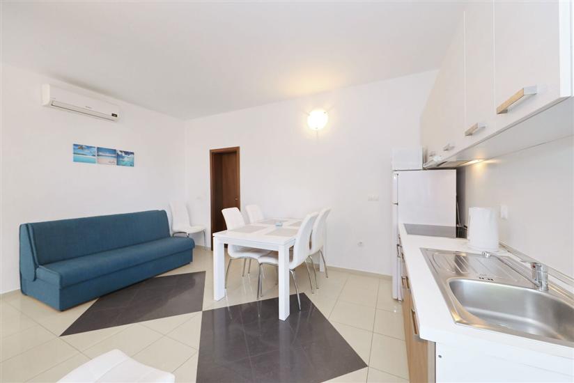 Apartment A3, for 6 persons