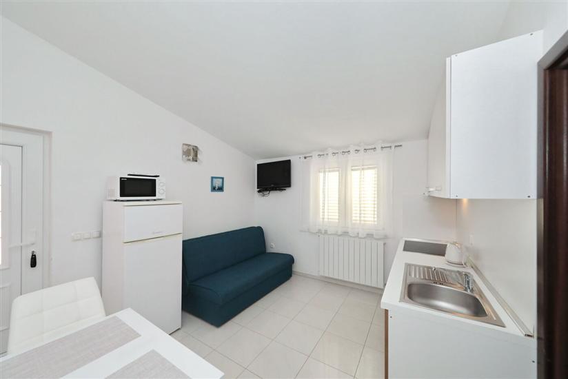 Apartment A4, for 3 persons