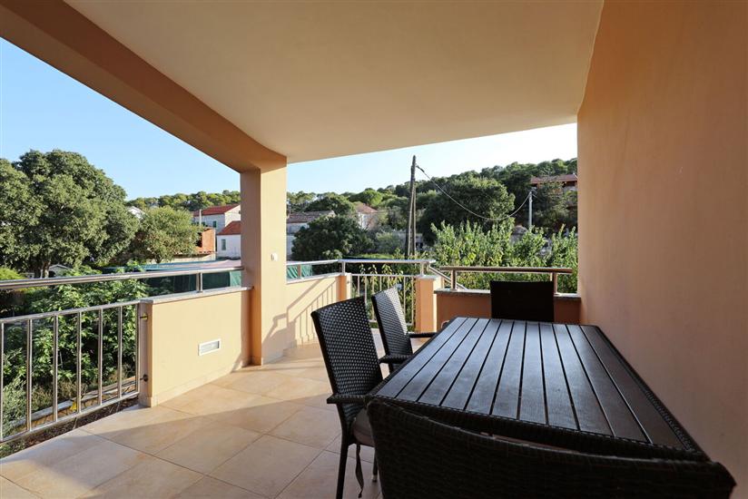 Apartment A4, for 3 persons