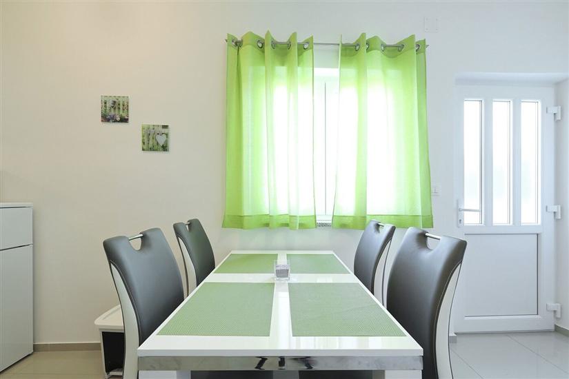 Apartment A5, for 4 persons