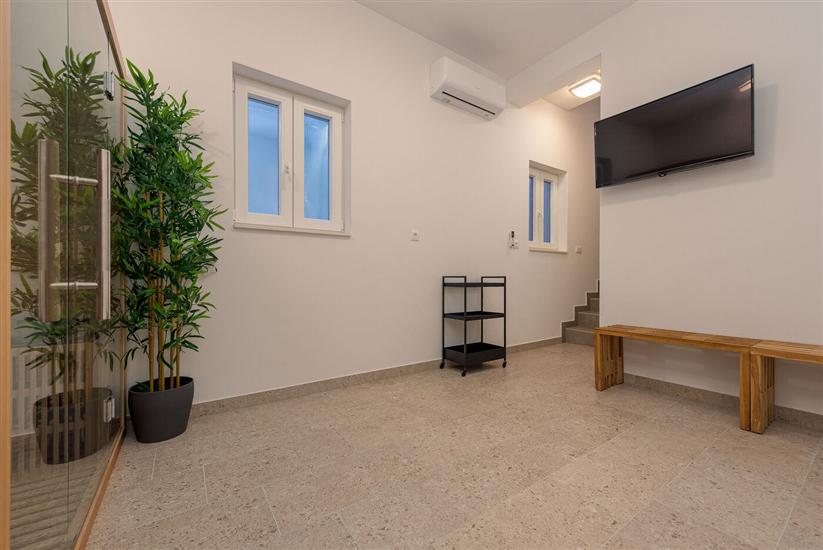 House K1, for 8 persons