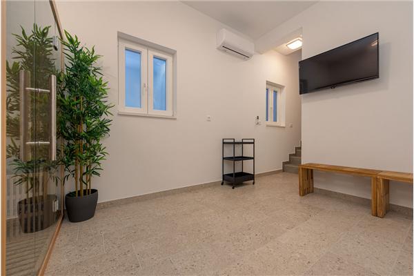 House K1, for 8 persons