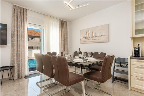 House K1, for 8 persons