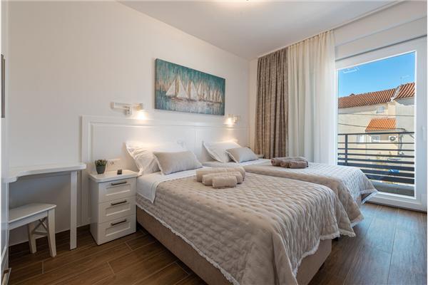 House K1, for 8 persons