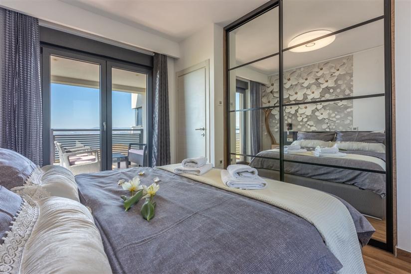 House K1, for 8 persons