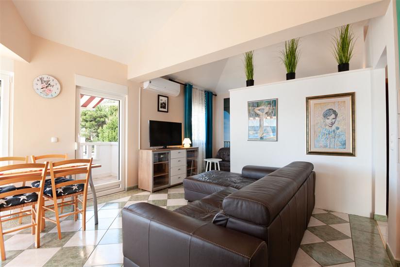 Apartment A4, for 4 persons