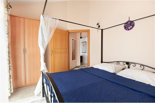 Apartment A4, for 4 persons