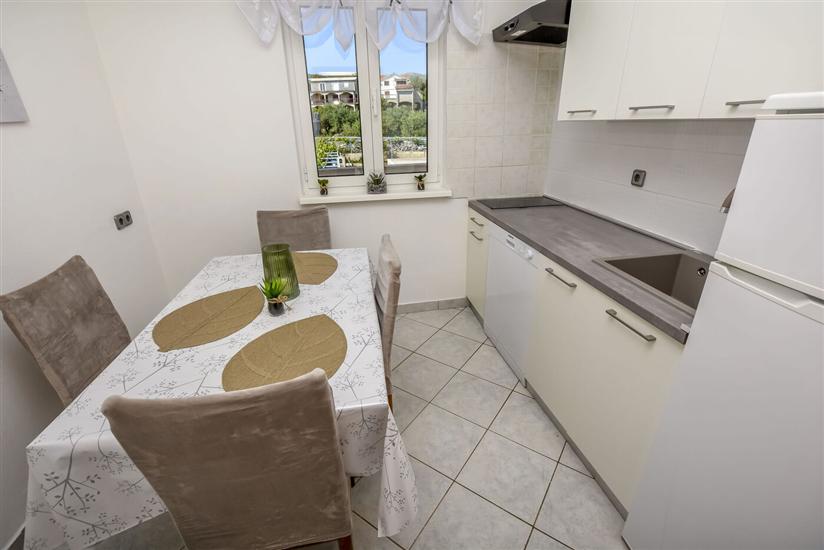 House K1, for 10 persons