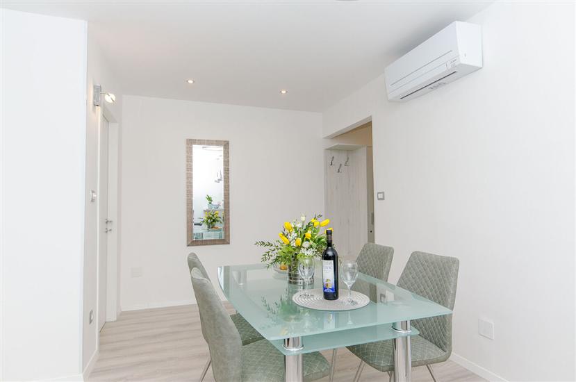 Apartment A1, for 3 persons