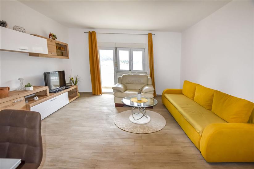 Apartment A1, for 6 persons