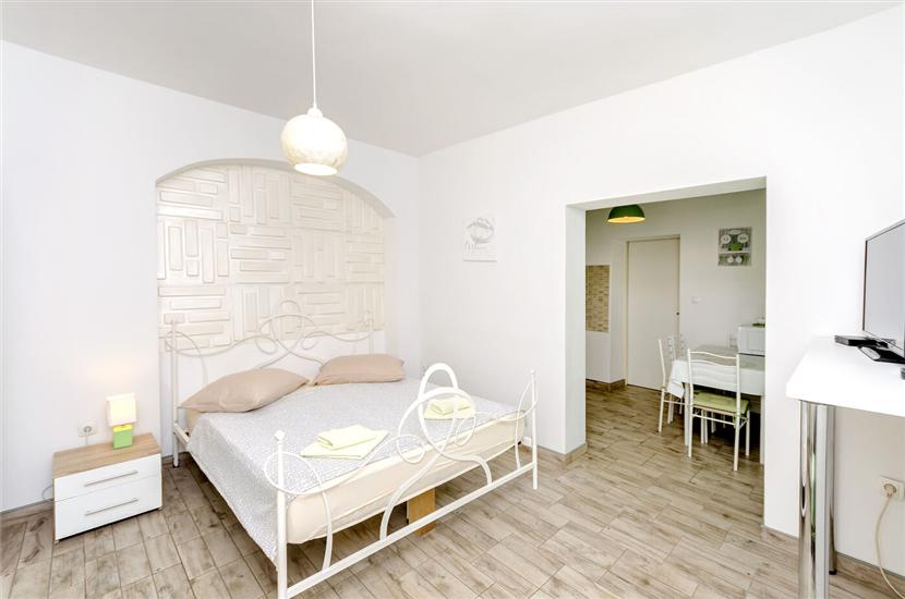 Apartment A1, for 2 persons