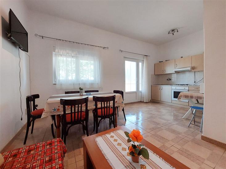 Apartment A1, for 5 persons