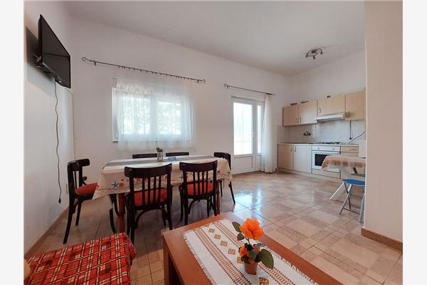 Apartment A1, for 5 persons
