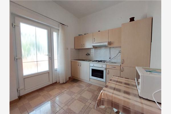 Apartment A1, for 5 persons