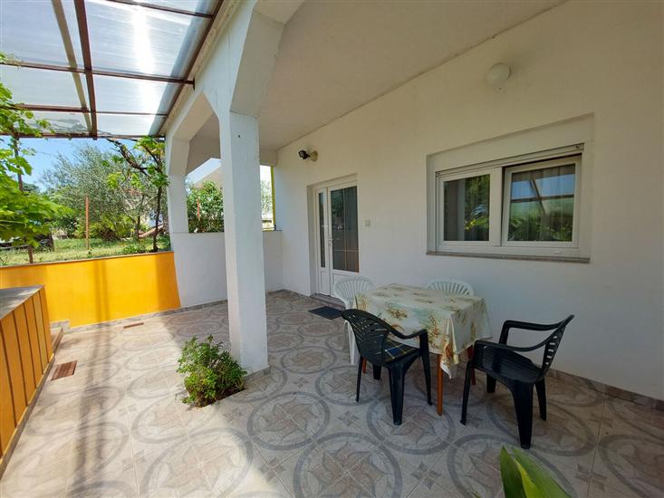 Apartment A1, for 5 persons