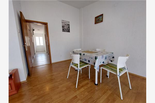Apartment A2, for 5 persons