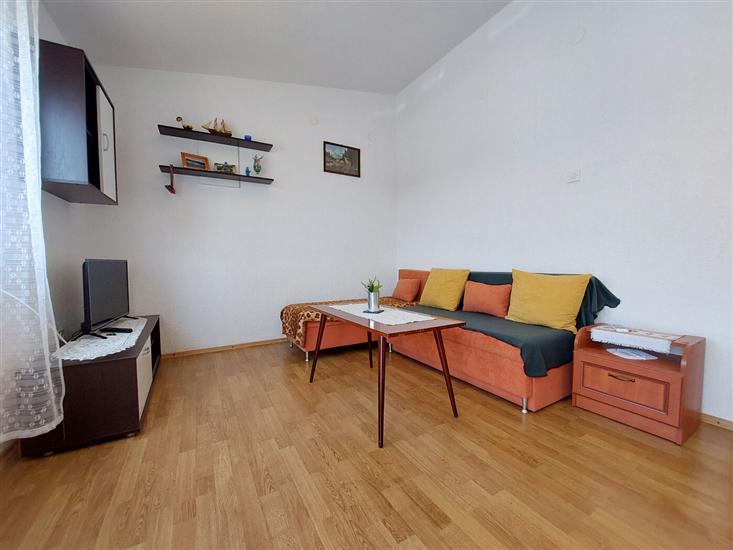 Apartment A2, for 5 persons