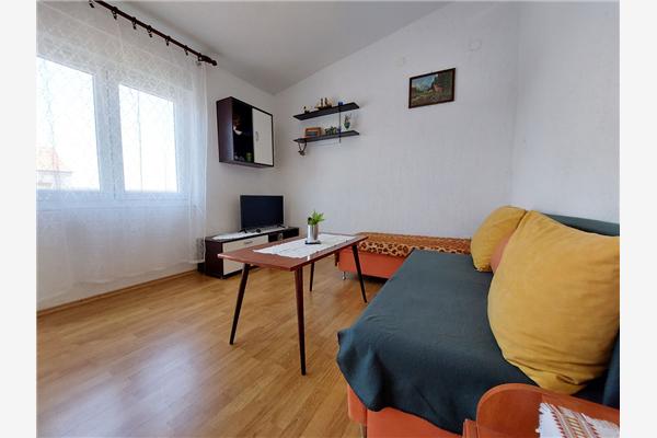 Apartment A2, for 5 persons