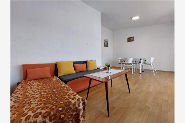 Apartment A2, for 5 persons