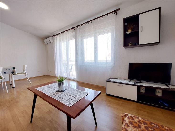 Apartment A2, for 5 persons