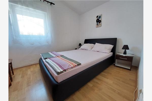 Apartment A2, for 5 persons